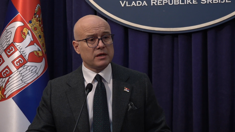 DOKAZANI NASILNIK ĐILAS JE UVEK PRVI KAD SE NAPADAJU ŽENE! Premijer Vučević reagovao na sramni napad opozicije na Anu Brnabić i poslanice "Ovakvi nikada neće pobediti pristojnu Srbiju"