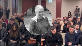CELA ESTRADA U CRNINI ZBOG SAŠE POPOVIĆA Pevači slomljeni od bola, evo ko sedi u prvim redovima na komemoraciji (VIDEO)