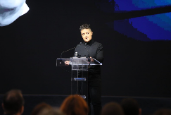 MARIJA ŠERIFOVIĆ SE GUŠI U SUZAMA: "Svi u ovoj sali čekamo da se pojaviš, Sale moj..."