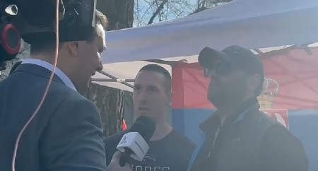 "NEMANJA, NEMOJ DA KRADEŠ HRANU!" Šarović došao među studente koji žele da uče, dobio topao doček (VIDEO)