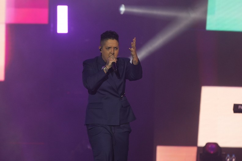 HITNO PREKINUT KONCERT MARIJE ŠERIFOVIĆ Pred svima odbrusila ovom muškarcu: "Tražiš problem, nemoj da me prekidaš"