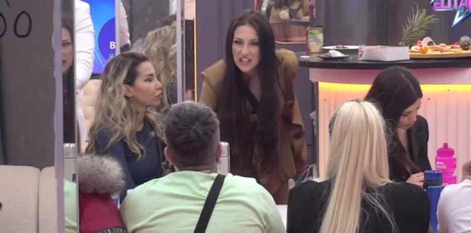 "UDARILA ME JE U GLAVU PIKSLOM, ONESVESTILA SAM SE" Stravični detalji nasilja Matore i Stefani, sve je snimljeno!