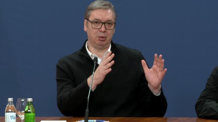 "ŽESTOK UDAR MEDIJSKE GRUPE UNITED, KOJA JE PRAVILA OBOJENU REVOLUCIJU" Vučić: Plašio  sam se samo tih brojnih laži, bezbrojnih laži...