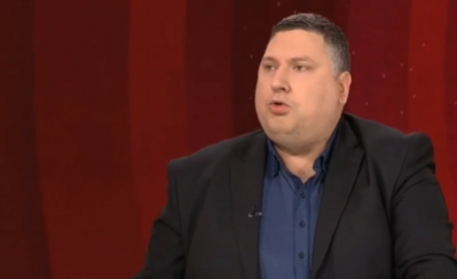 NASTAVNIK IZNEO JEZIVO SVEDOČANSTVO "Roditelji traže da im deca idu u školu ali im šikaniraju decu koja idu na nastavu!" (VIDEO)