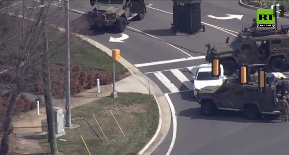 NAPADAČ U BEKSTVU! Pucnjava ispred sedišta CIA (VIDEO)