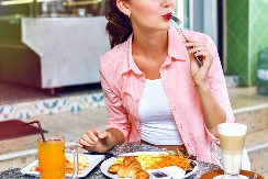 KAFA NIJE DORUČAK Ovo su najgore greške koje možete da napravite ujutru, nutricionisti iskaču iz kože kada vide šta radimo