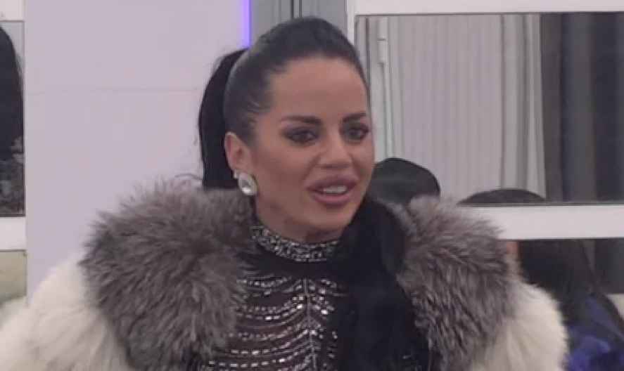 MATORINA NOVA DEVOJKA NIJE UVEK IZGLEDALA OVAKO! Dosta se promenilo u odnosu na njeno prvo pojavljivanje na Pinku