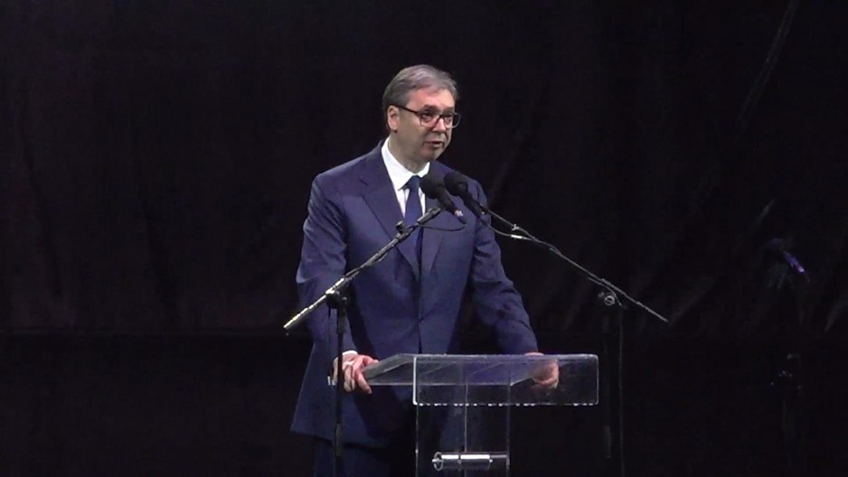 "NISU NAS POBEDILI" Vučić: Nismo pognuli glavu i nismo pali