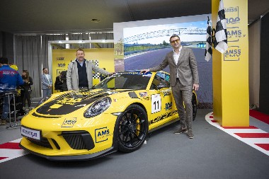 Milan Nikolić, generalni sekretar AMSS-a na Salonu automobila u Beogradu: Bezbednost u saobraćaju je naš prioritet