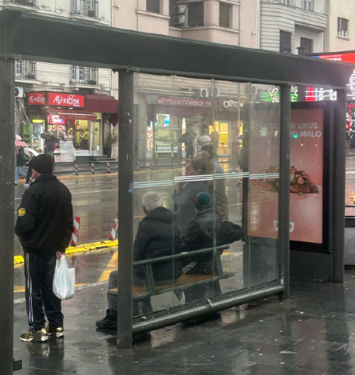 ČEKANJE BUSA K'O ČEKANJE GODOA Narod u agoniji jer sve stoji zbog TERORA BLOKADERA (FOTO) (VIDEO)