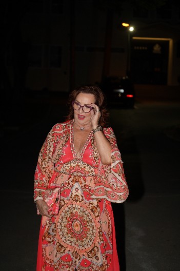 HTELA JE DA BUDE UČITELJICA, NE PEVAČICA! Evo koju srednju školu je završila Ana Bekuta, a danas prima tri penzije