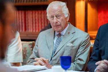 KRALJ ČARLS ZAVRŠIO U BOLNICI Palata otkriva u kakvom je stanju, porodica ga preklinje da uradi ovo