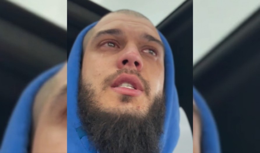 DEJAN DRAGOJEVIĆ GRCA U SUZAMA! Vraća se iz Meke, ne može da se smiri: Svaki musliman treba ovo da uradi, koliko god da košta! (VIDEO)