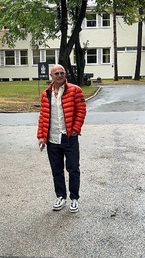 MILIJEVA ĆERKA VIŠE NIJE MALA DEVOJČICA Napunila 18 godina i Izrasla u pravu lepoticu