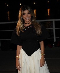 JOVANA PAJIĆ NAPALA MUŠKARCA NA AERODROMU Nastao haos, pevačica nije mogla da se suzdrži, ovo su detalji