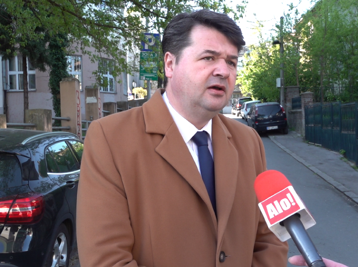 PROF. PETROV ZA ALO! O SVENARODNOM SABORU! Očekujem rodoljublje na delu, svetlost koja će rasturiti ovu tamu: Nek svako radi svoj posao (VIDEO)