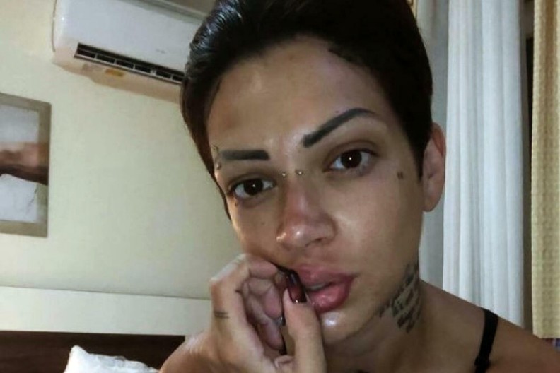 "SPAVALA SAM NA ULICI KAO BESKUĆNIK" Dunja Ilić upala u kandže poroka, otkrila stravične detalje: "Prodala sam laptop koji vredi 800 evra za 20 da bih kupila viski"