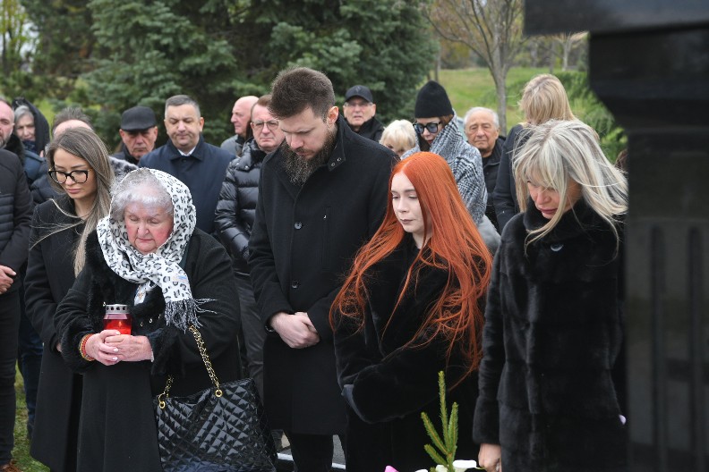 OVO JE PRAVI RAZLOG ZAŠTO JE SUZANIN SIN DOŠAO NA SAŠINO MESTO, A NE ĆERKA ALEKSANDRA Od javnosti krili istinu godinama