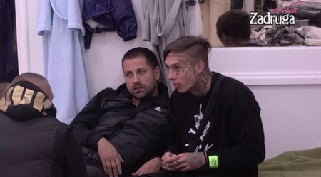 PROCURILA PRIVATNA FOTKA ĐEDOVIĆA I FRANA PUJASA! Zagrljeni, ne skidaju osmeh sa lica, a evo o čemu svi bruje! (FOTO)