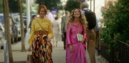 KERI BREDŠO U ZAGRLJAJU MILJENIKA SRPKINJA Stiže 3. sezona popularne serije, ovaj trenutak je šokirao apsolutno sve