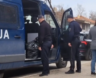 KAMERE SNIMILE RAZBOJNIKA KOJI NOŽEM PRETI RADNICI NA PUMPI Uhapšen pljačkaš iz Surčina