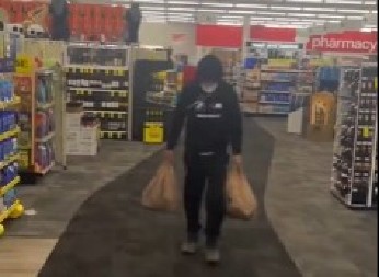 OSUĐEN 18 PUTA I NE PRESTAJE DA KRADE, A POSLE HAPŠENJA IMAO PRIMEDBU! Policija mu pokazala snimak, a on se zakačio za jednu stavku