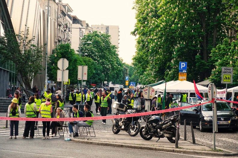 14 DANA TERORA NAD RTS-OM Obeležili ga maltretiranje građana, povređivanje policajaca, poziv na linč glavnih urednika