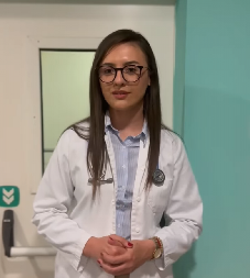 "IZLAZ IZ BLOKADE JE NAJBOLJE REŠENJE ZA SVE STUDENTE" Marija šalje pozdrave iz Niša i nada se se da će i ostali fakulteti u zemlji slediti primer njenog fakulteta (VIDEO)