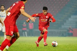 PRIČAĆE SE O MILUTINU Dao golčinu Zvezdi i Mladosti, pa simulirao hvatanje za genitalije (VIDEO)