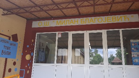 IZBIO POŽAR U ŠKOLI, ZAPALIO SE STRUJOMER Komšije ugledale dim, pa pozvale vatrogasce