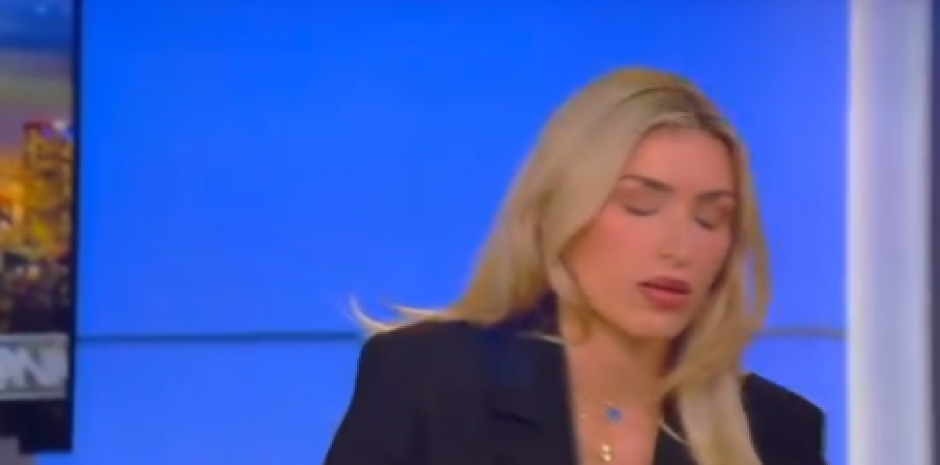 POZNATA VODITELJKA PALA U NESVEST U EMISIJI UŽIVO Njen kolega se spetljao, HITNO puštene reklame! (VIDEO)