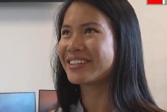 SAN O ŽIVOTU U SRBIJI POSTAO STVARNOST Australijanka naučila srpski, jede sarmu, a zbog ovoga je naš narod obožava! (VIDEO)