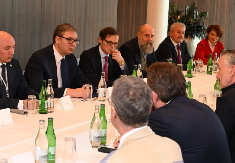 POTENCIJALI ZA SRBIJU I VELIKI PLANOVI Predstavio sam prisutnim privrednicima brojne mogućnosti