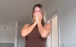 "U DUBAIJU URINIRAJU PO MENI" Šokantno priznanje naše poznate pevačice, otkrila neverovatnu istinu o intimnim odnosima