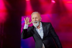 MOJA DECA NE VOZE FERARI I NE ŠMRČU Dino Merlin otkrio do sada nepoznate detalje o naslednicima, ne eksponira ih javno!