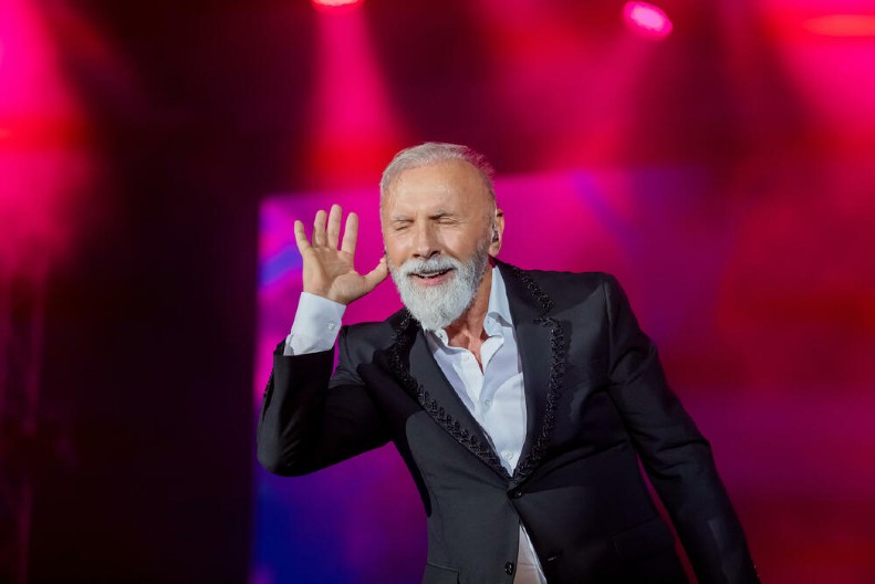 MOJA DECA NE VOZE FERARI I NE ŠMRČU Dino Merlin otkrio do sada nepoznate detalje o naslednicima, ne eksponira ih javno!