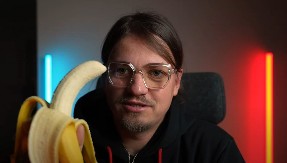 "ZBOG DECE SE VRAĆAM U SRBIJU, NEĆE ONI ROBOVATI ŠVAJCARCIMA!"Srbin zapalio društvene mreže: "Banana država!"(VIDEO)