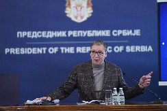 ZNATE, NAŠI POLITIČKI PROTIVNICI... Vučić: Važno da pokažemo razliku između civilizovanih ljudi i onih koji su pljačkali ovu zemlju i koji bi to da nastave