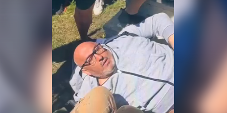 BRUTALNO NASILJE I PSOVKE U NOVOM SADU Kako su blokaderi "dočekali" dekana Patrika Drida (VIDEO)