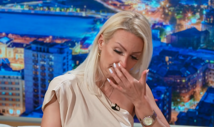 PEVAČICA PROGLAŠENA MRTVOM Baka joj spasila život: "Moje dete je živo, sad ću da vas pobijem sve!"