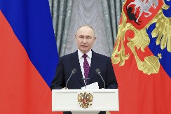 "SPREMITE MOLOTOVLJEV KOKTEL!" Hoće da spale Putina i Rusiju, Evropa donosi ludačku odluku