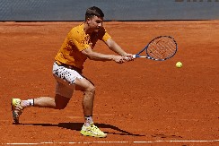 LOŠ DAN ZA SRBE Kecmanović posle preokreta poražen na Rolan Garosu