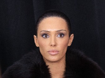 KAO DA JE "ISPALA" IZ FILMA ZA ODRASLE  Kanjeova žena nadmašila samu sebe, zbog ovoga i najsmeliji crvene!