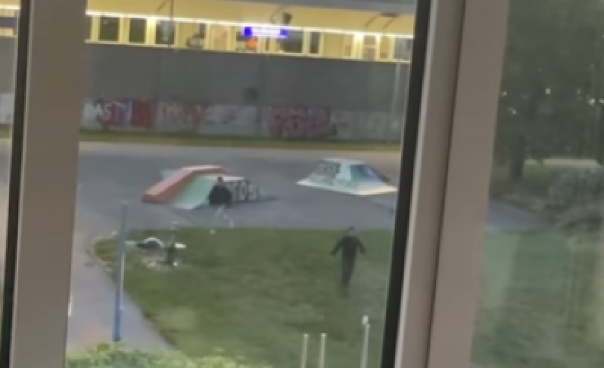 REKAO JE ''ALAHU AKBAR'' I KRENUO DA REŠETA! Pucnjava u Beču, policija traga za muškarcem (VIDEO)