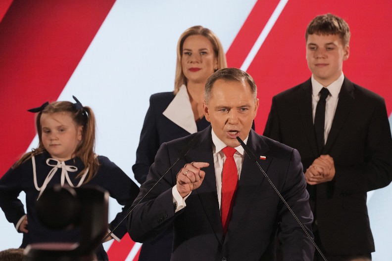 LIBERALI IZGUBILI I U POLJSKOJ Novroski novi predsednik, Varšava nije pala