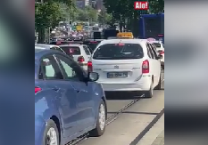 KOLAPS NA AUTOKOMANDI, VOZILA SE NE MIČU! Vozači upali u špic, stvorila se kilometarska kolona (VIDEO)