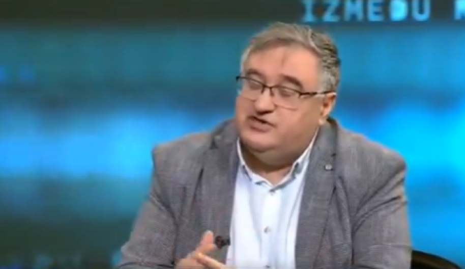 OPOZICIONAR PROZVAO VUČIĆA DA JE KVISLING, PROFESOR ANTIĆ MU ODGOVARA: "VUČIĆ KVISLING? PA NE IDE VUČIĆ U HODOČAŠĆA U NATO I EU, VEĆ BLOKADERI!"