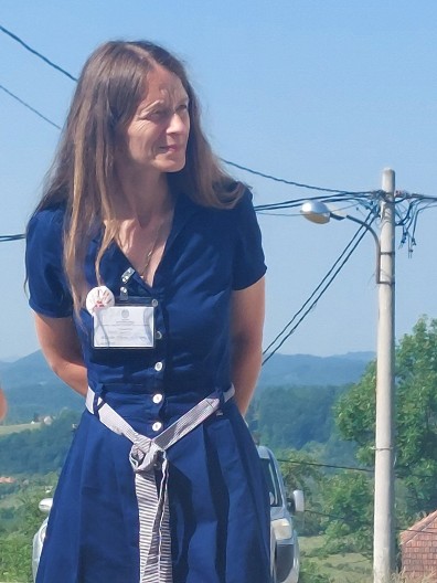 CRVENA ŠAKA NA POSMATRAČU OPOZICIJE Skandalozno kršenje izbornih pravila od strane blokaderske liste! (FOTO)