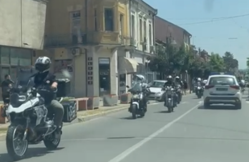 UŽAS U ZAJEČARU! DEVOJKU ŠUTIRALI, HTELI DA JE OBORE: Aktivistima SNS jezivo pretili: Doći će 30 bajkera, ubiće vas!