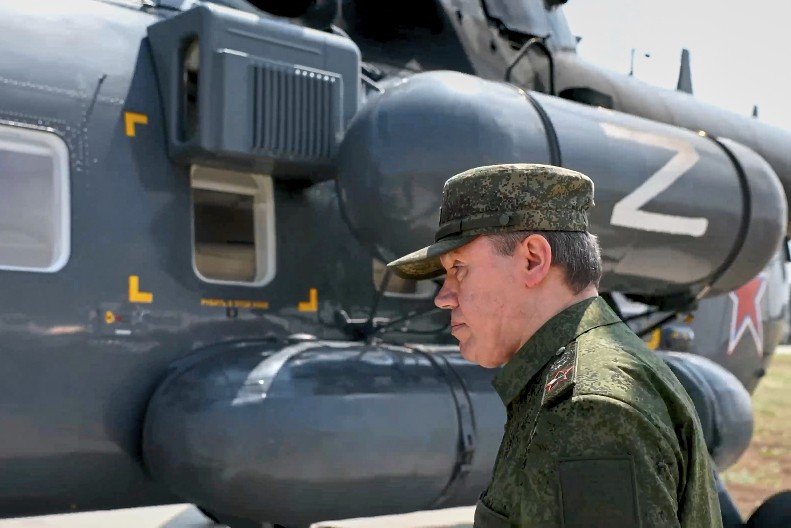 RATNI POKLIČ GERASIMOVA Šef ruske vojske se pojavio u Donjecku, glavna bitka počinje!